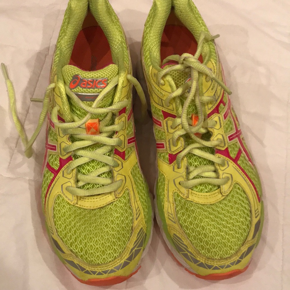 ASICS tennis shoes